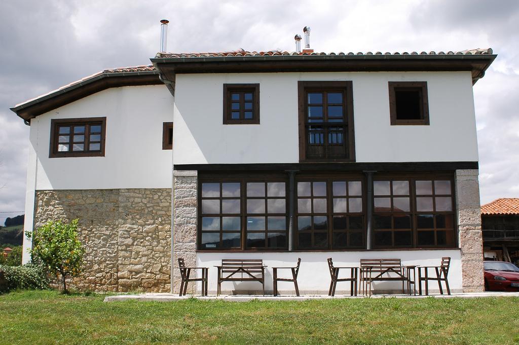 Casona Cuervo San Tirso de Candamo